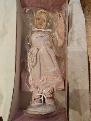 Muñeca de Colección de The Doll Maker and Friends