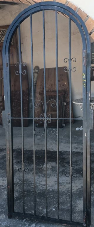 Puerta de Hierro Forjado