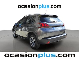 Peugeot 2008 BlueHDi 100 Signature 73 kW (100 CV)