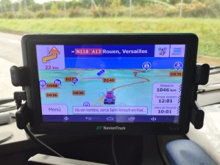2 GPS TomTom y NavionTruck