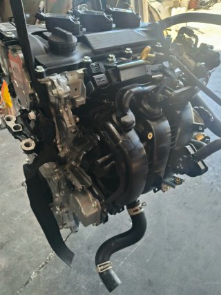 Motor Toyota Yaris 1.5 Hybrid M15A Mazda 2