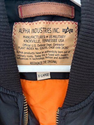 Chaqueta Alpha Industries MA-1 Negra Talla XL