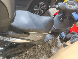 Piaggio ABS 125 Scooter Negra/Gris