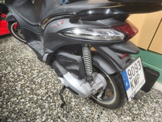 Piaggio ABS 125 Scooter Negra/Gris