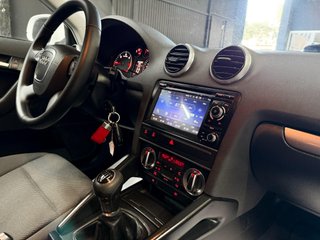 AUDI A3 Sportback 1.6 TDI 105 Stronic Attraction