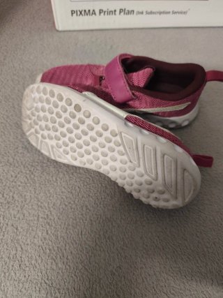 Zapatillas Puma niña rosa y blanco