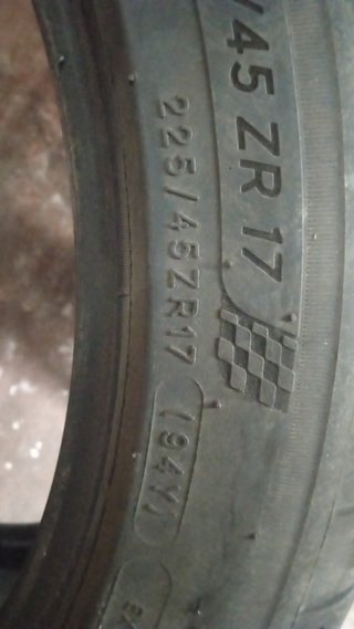 4 Neumáticos Michelin Pilot Sport 225/45 R17 94Y