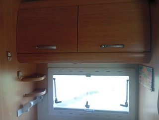 Ford Chausson welcome 28  2005