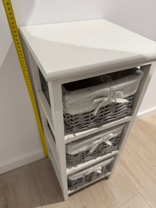 Mueble Auxiliar con Cestas