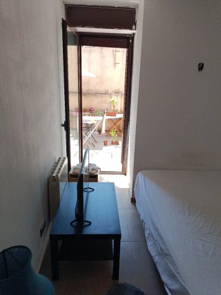 Habitación amplia lumin* Sants - Imagen 10