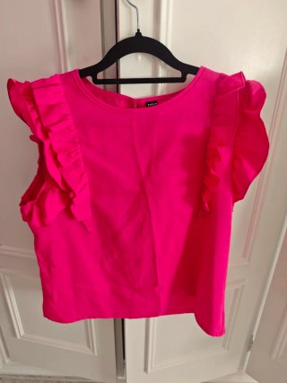 Blusa rosa  con volantes
