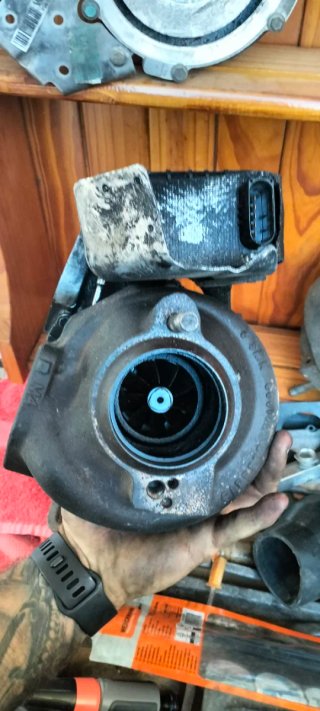 TURBO BMW E60 530D GT2260