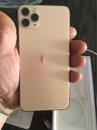 iPhone 11 Pro Max 64GB Oro