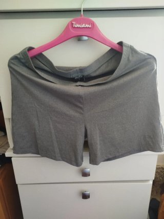 Pantalones cortos grises