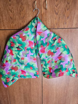 Foulard in seta floreale