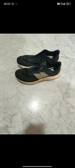Zapatillas New Balance Arishi v4 Negro