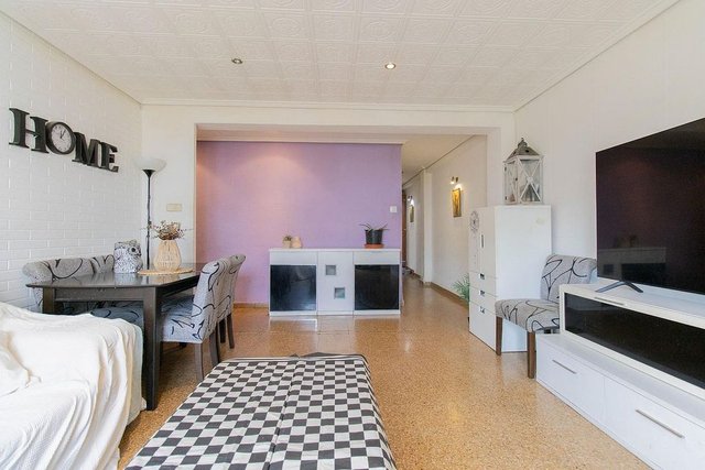 Piso en venta en La Malva-rosa en Valencia