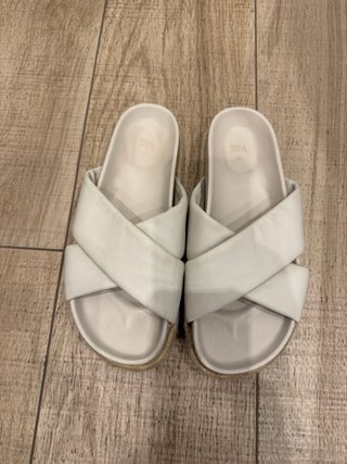 Sandalias piel y esparto