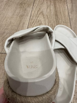 Sandalias piel y esparto