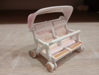 Cochecito Sylvanian Families doble