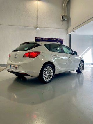 Opel Astra 2015