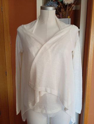 Conjunto blanco chaqueta y camiseta,talla 36/38