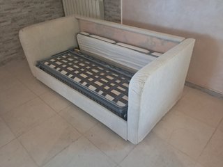 Divano letto beige in tessuto