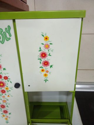 Armarito muñeca Lesly floral verde