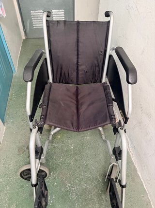 Silla rueda buen estado fácil de manejar