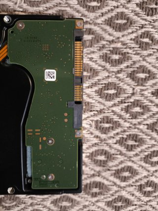 Disco Duro Seagate Exos X16 14TB SAS
