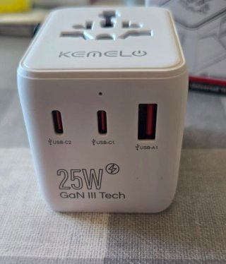Adaptador Universal KEMELU 1005DCR