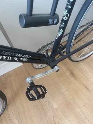 Bicicleta fixie personalizada muy singular, fabric
