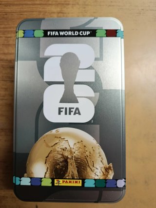 Confezione da 4 scatole di latta Mondiale FIFA 2026. Leggi l'annuncio
