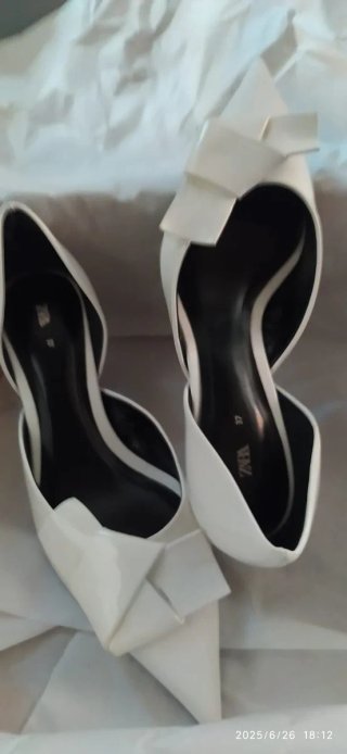 Zapatos Zara Talla 37 Blancos