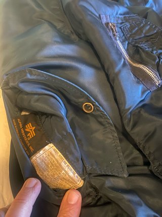 Chaqueta Bomber Alpha Industries Azul petroleo.