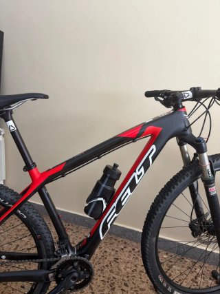 Bicicleta Felt de carbono Rebajada 2 veces