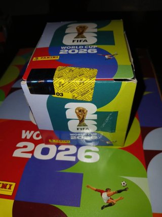 Panini Álbum Mundial FIFA 2026 Recojida en mano