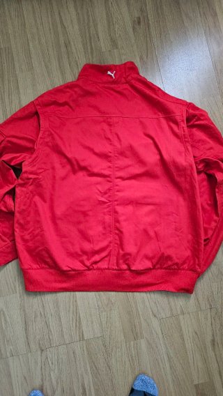 Chaqueta Puma Ferrari Racing Talla XXL Roja