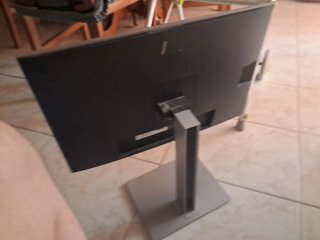 Pantalla HP Plata y Negra