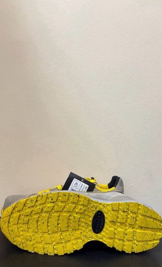 40 Zapatos de Seguridad Diadora