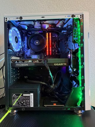Torre gaming - Ryzen 5 + Rx 6600
