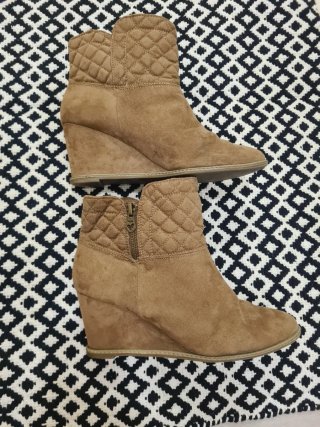 Botines boho cuña ante marrón Bershka talla 38