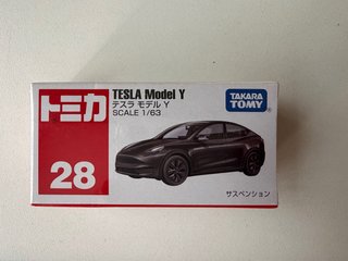 Miniminiatura Tesla Model Y