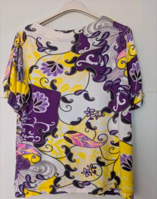 Blusa Yera flores o Blusa E&K Fashions Multicolor