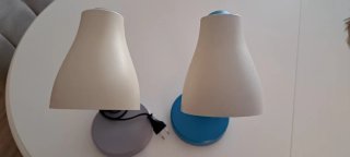 Lámparas de mesa beige y azul