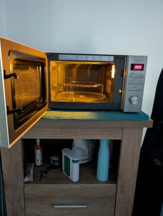 Microondas Koenic 800W