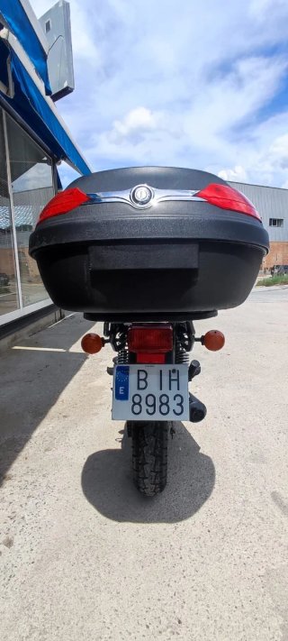 Yamaha Special Cruiser Roja
