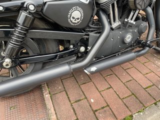 Harley Davidson Sportster Iron 883 Negra