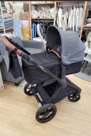 Carrito Jané Muum Gris Oscuro + Capazo