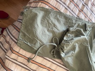 Pantalón Bombacho Verde Oliva Stradivarius
